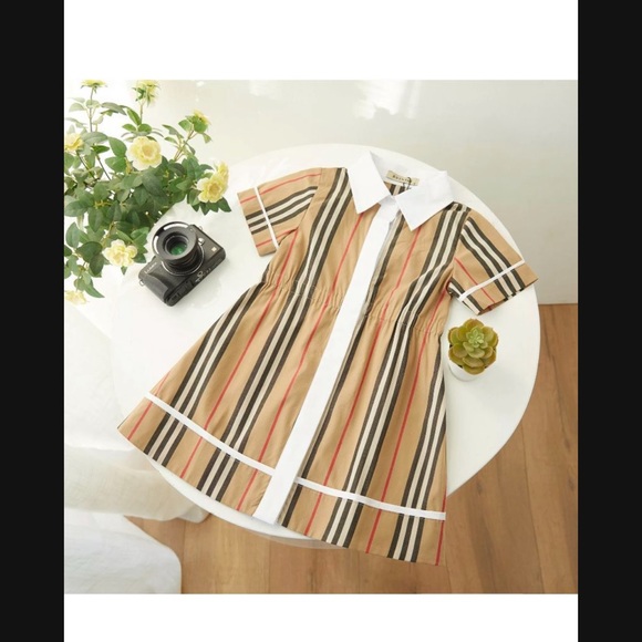 Other - Girls plaid dresses
